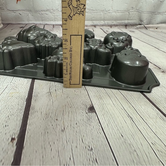 nordic ware zoo friends Animal Characters mini Cake Pan 3C. - Picture 7 of 7